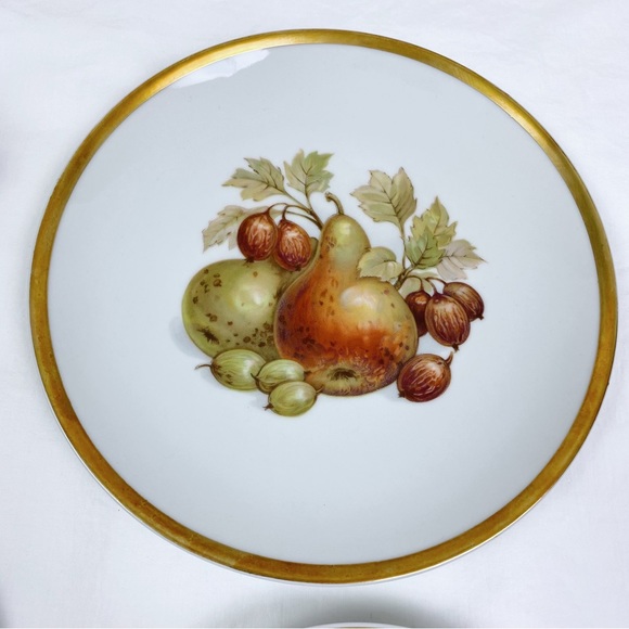 Jaeger Co Golden Crown Autumn Fruit Motif Teacup, Saucer & Dessert Plate-2 Sets - Picture 3 of 8